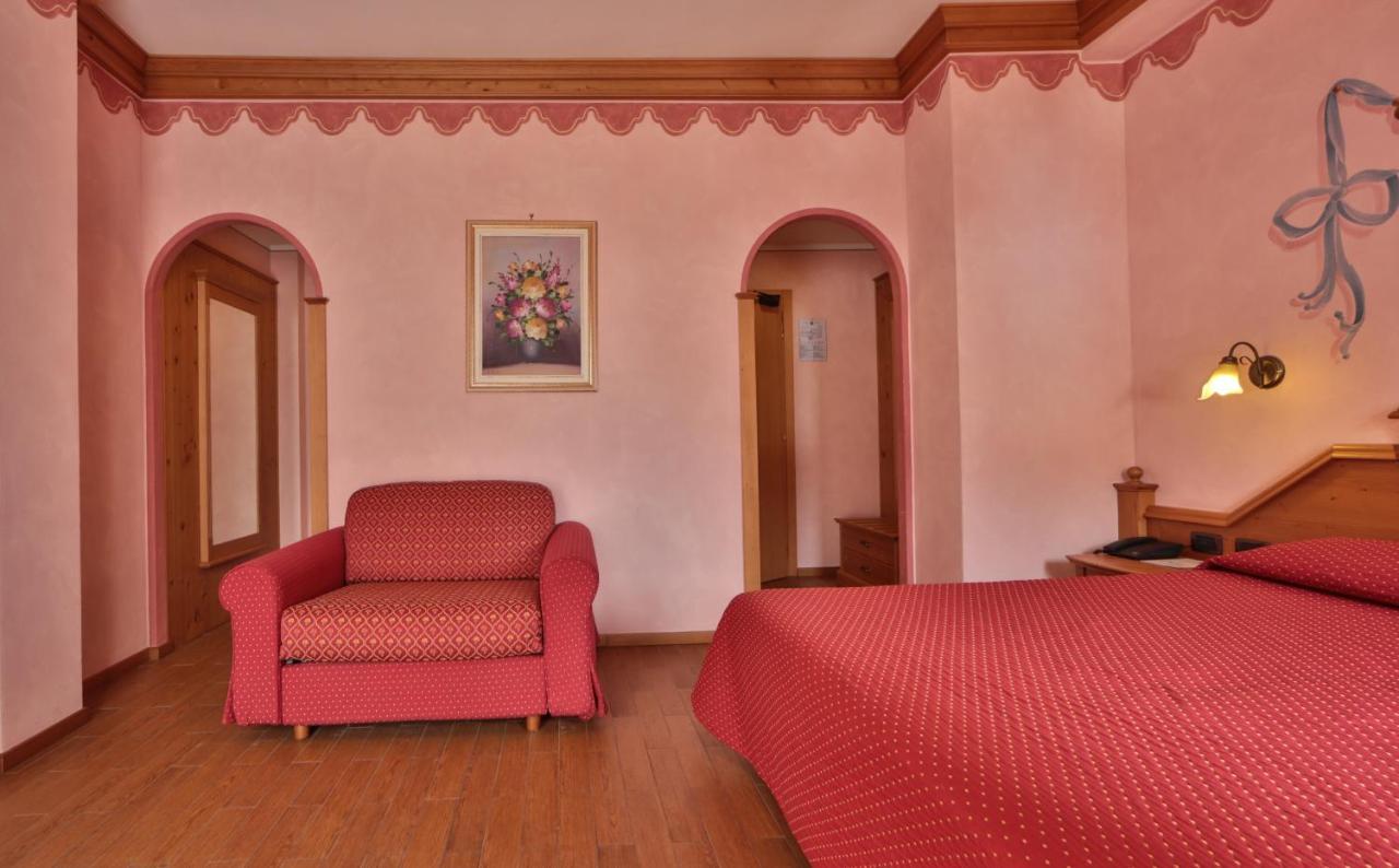 Hotel Fai Fai della Paganella Eksteriør billede