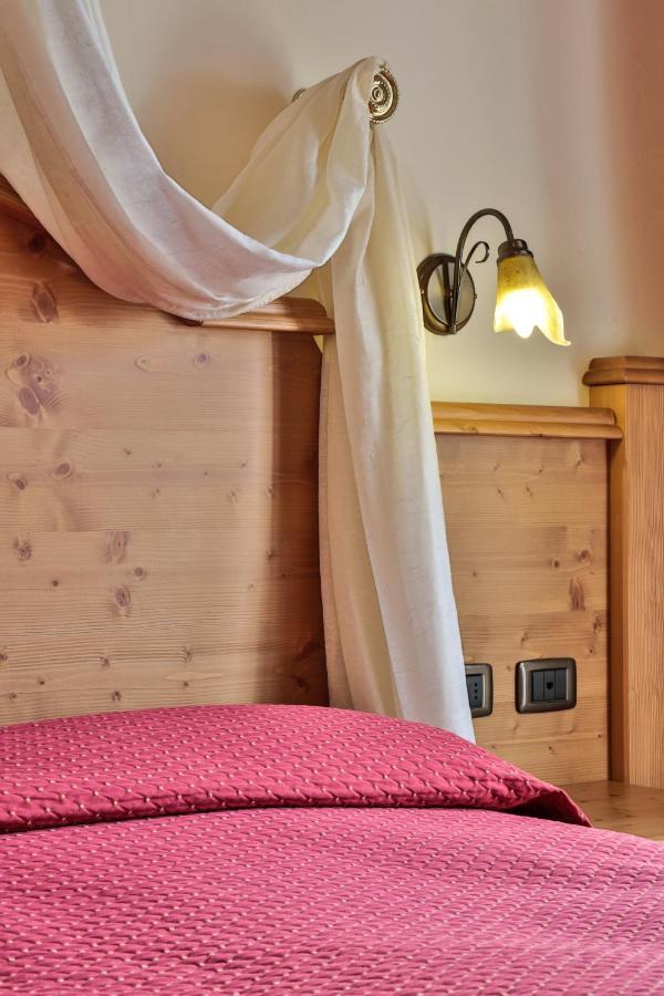 Hotel Fai Fai della Paganella Eksteriør billede