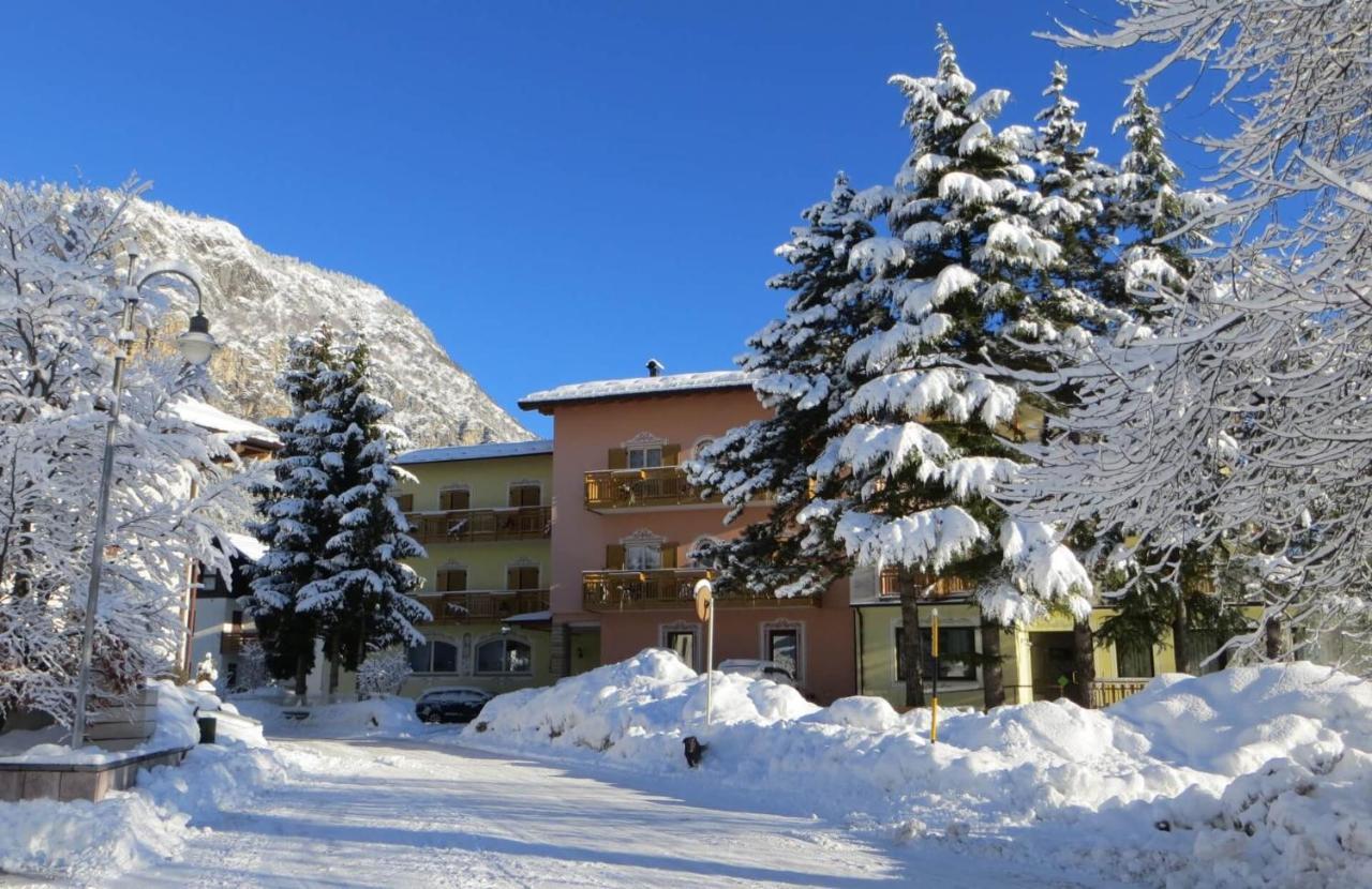 Hotel Fai Fai della Paganella Eksteriør billede