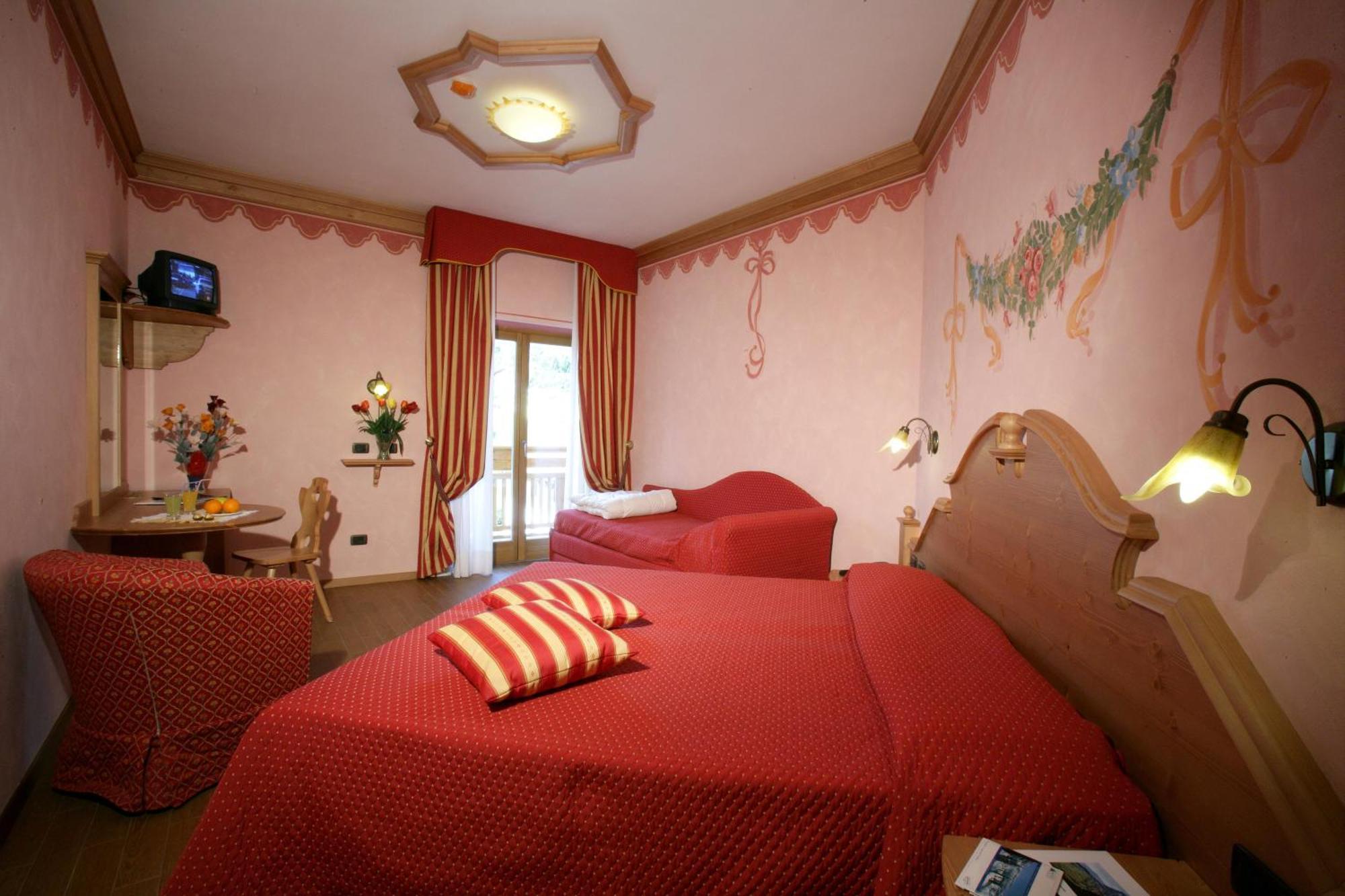 Hotel Fai Fai della Paganella Eksteriør billede
