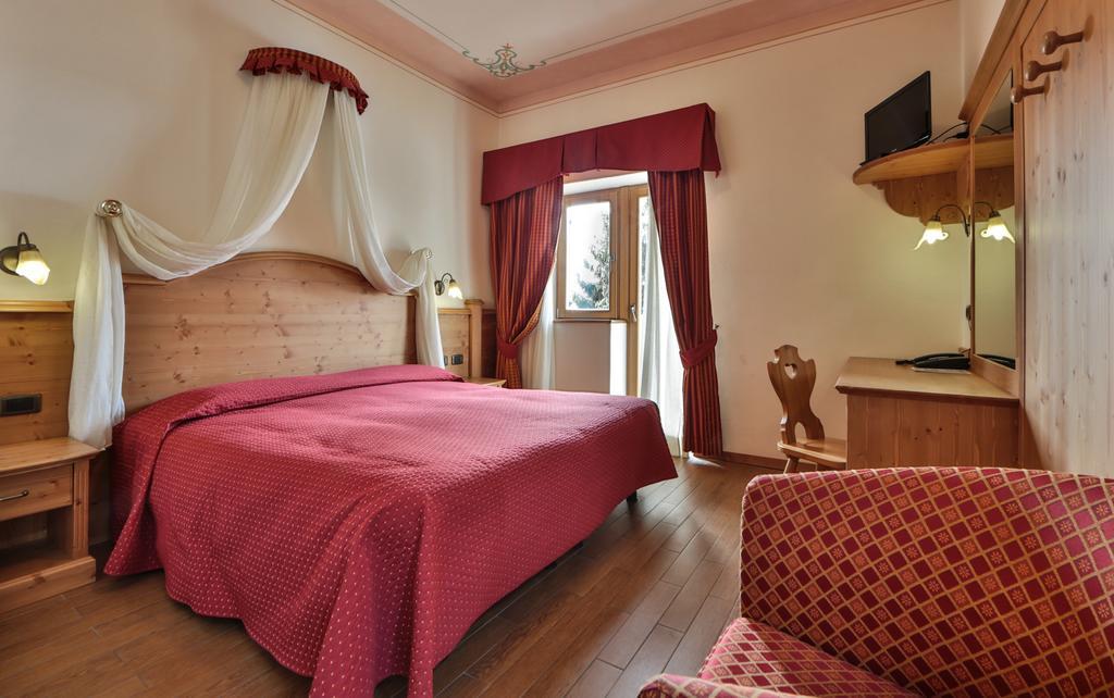 Hotel Fai Fai della Paganella Eksteriør billede