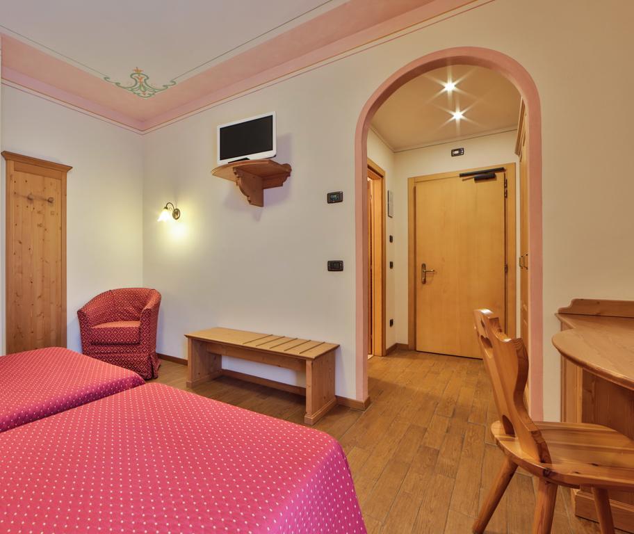 Hotel Fai Fai della Paganella Eksteriør billede