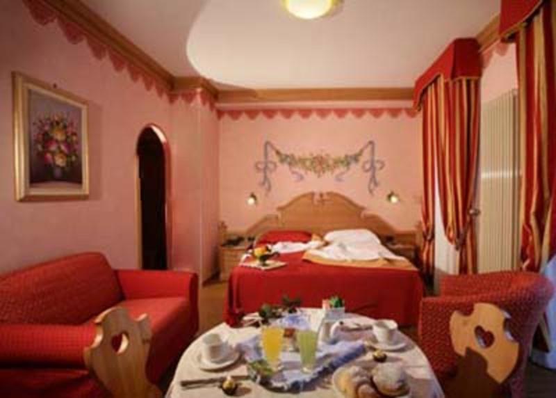 Hotel Fai Fai della Paganella Eksteriør billede