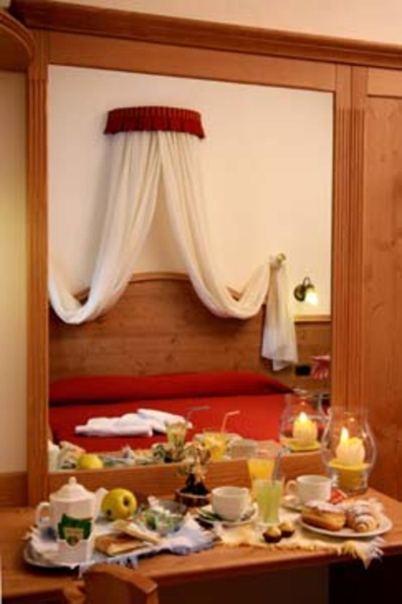 Hotel Fai Fai della Paganella Eksteriør billede